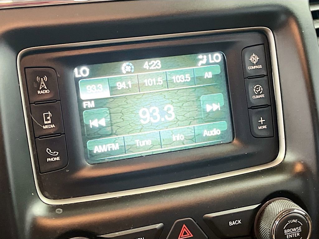 Used 2016 Jeep Grand Cherokee Laredo image 13