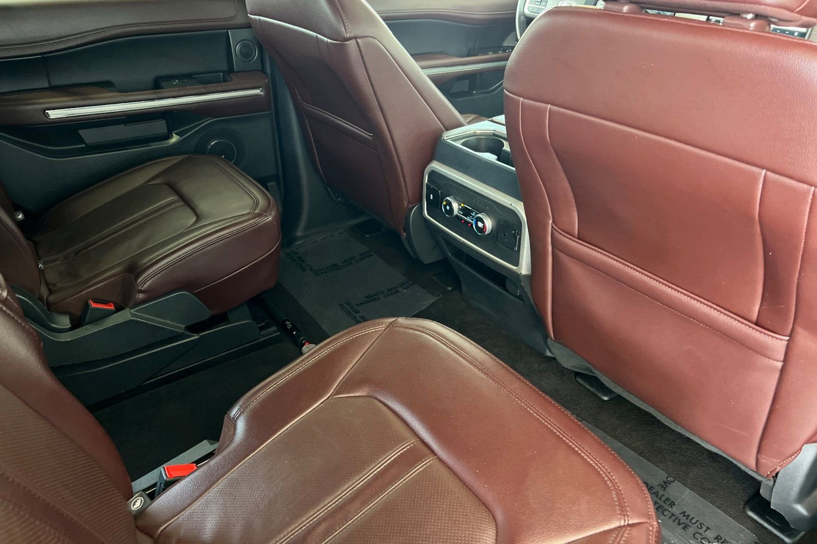 Used 2023 Ford Expedition Limited image 17