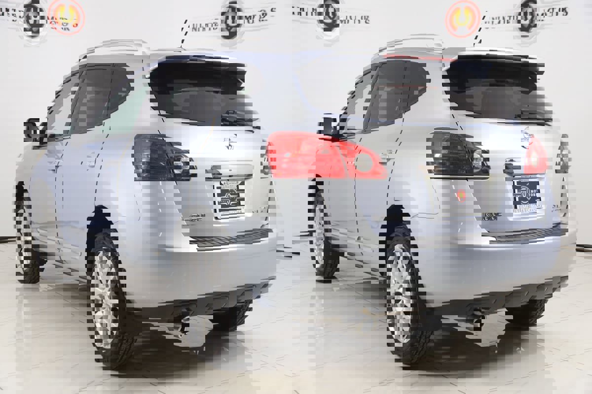 Used 2013 Nissan Rogue SL image 4