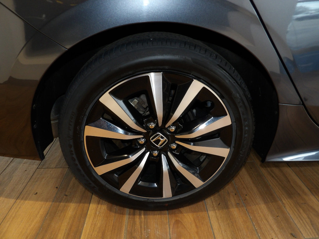 Used 2022 Honda Civic EX image 5