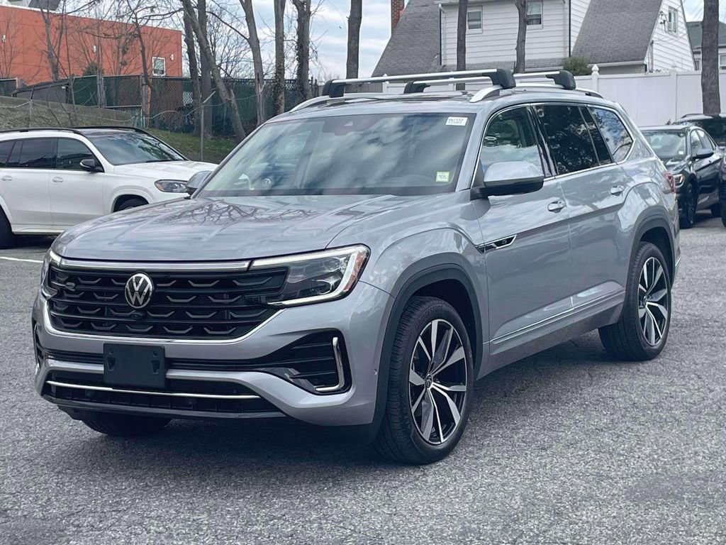 New 2026 Volkswagen Atlas SE image 4