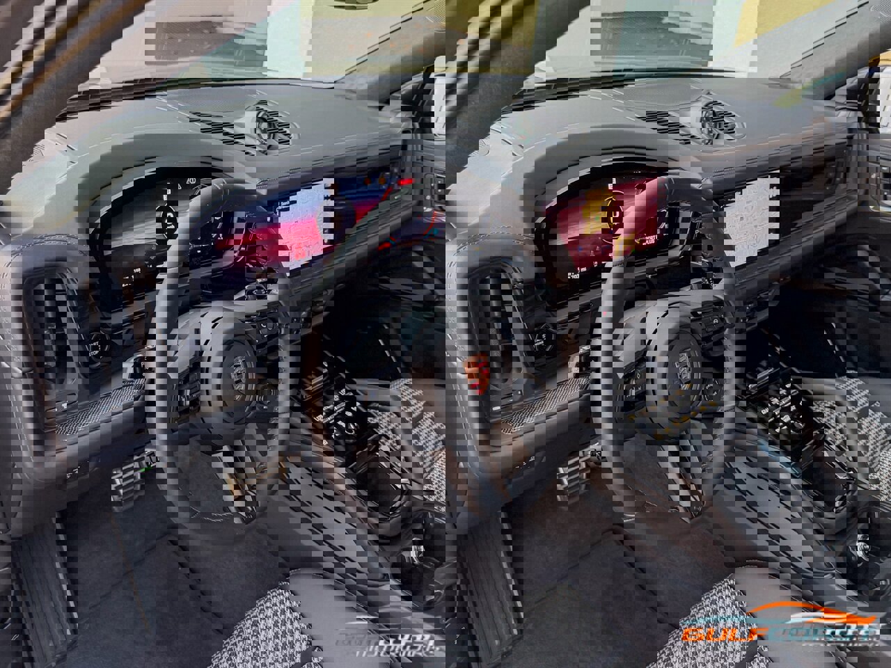 Used 2026 Porsche Cayenne GTS image 35