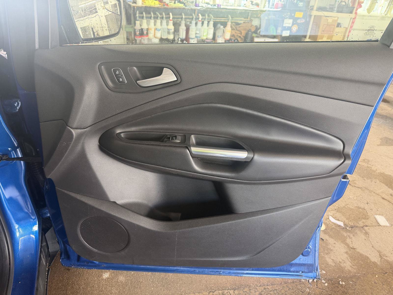 Used 2019 Ford Escape SEL AWD/4WD image 29
