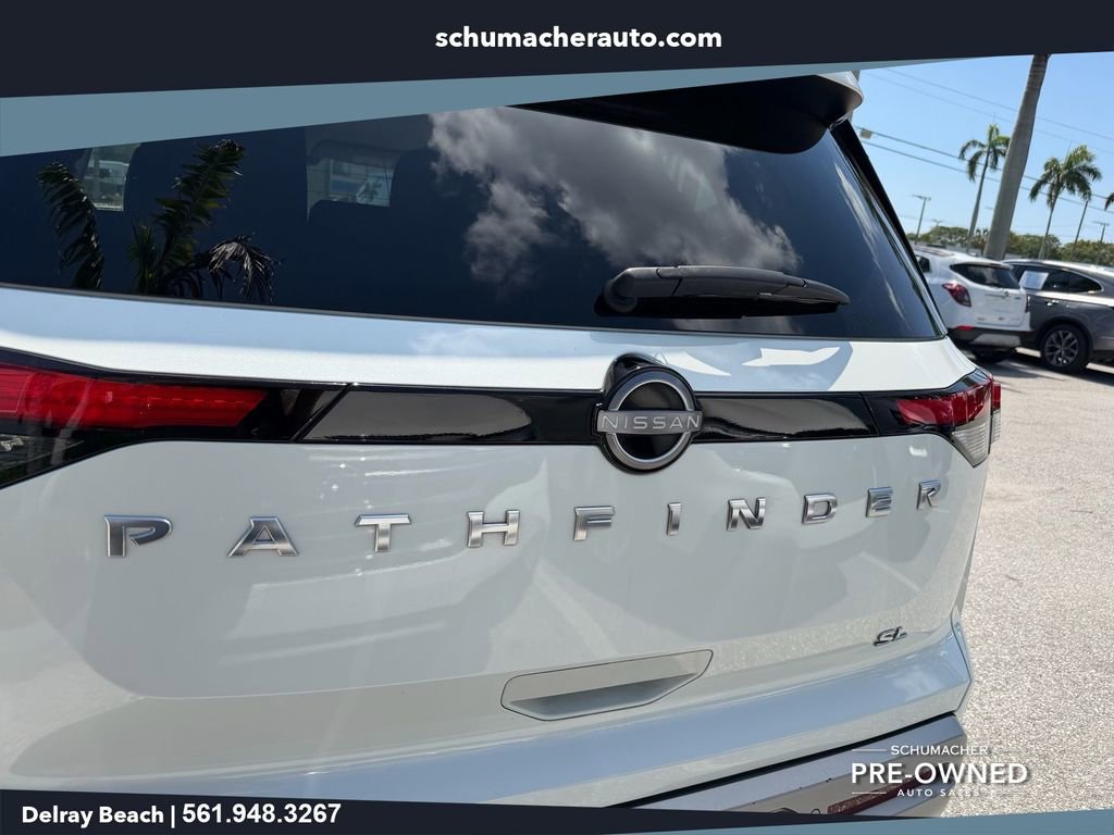 Used 2022 Nissan Pathfinder SL FWD image 13