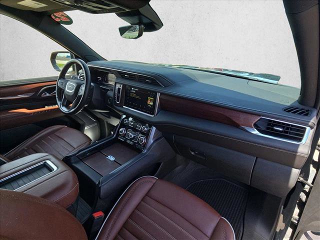 Used 2023 GMC Yukon Denali Ultimate image 22