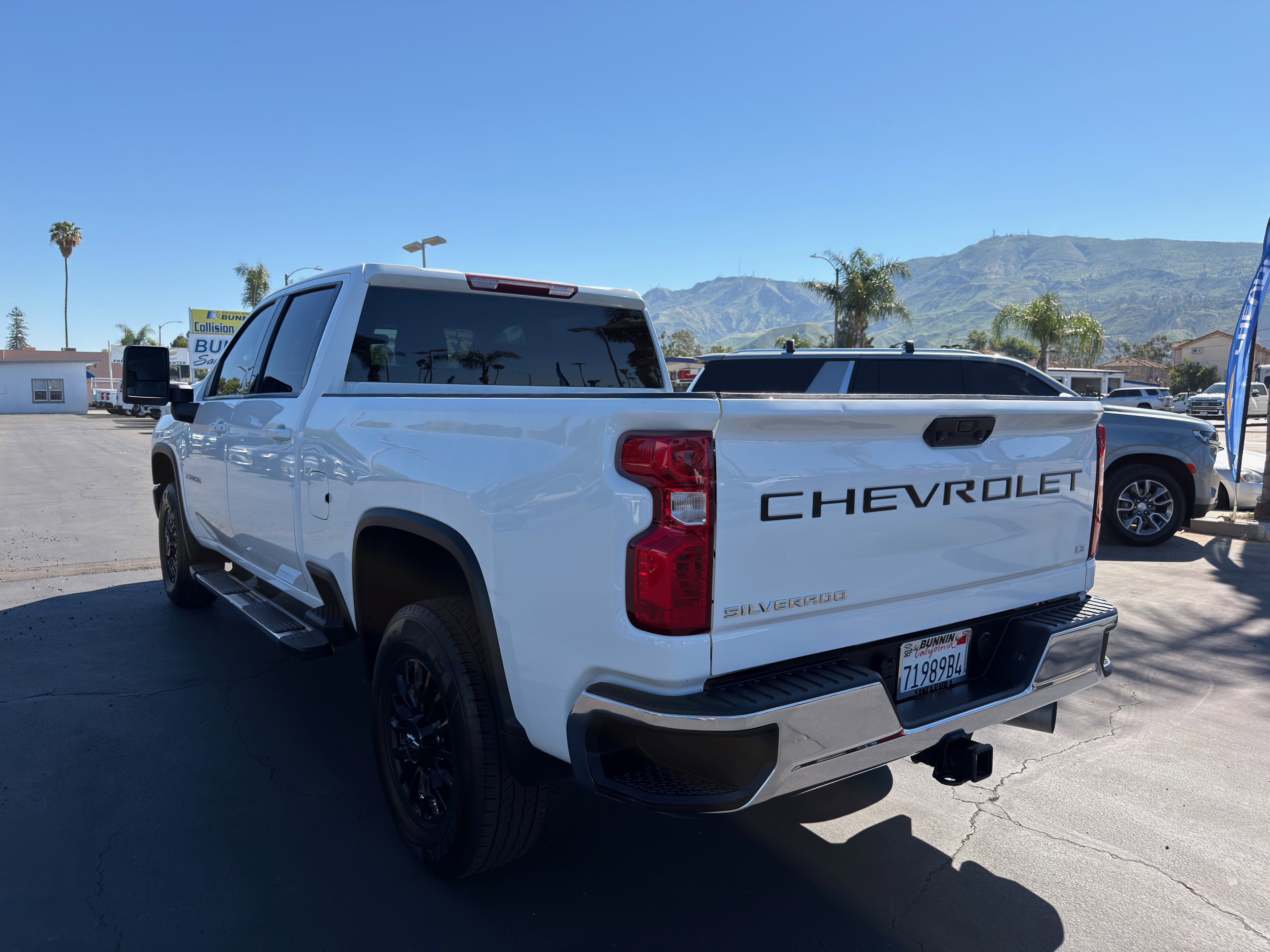 Used 2022 Chevrolet Silverado 2500 LT w/ Convenience Package image 6