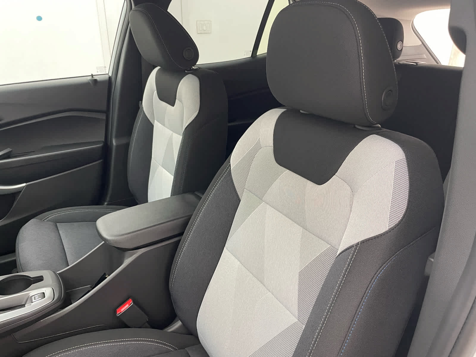 New 2026 Chevrolet Trax LS w/ LS Convenience Package FWD image 9