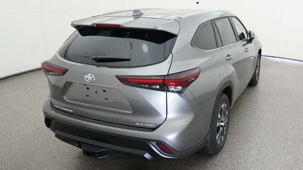 New 2026 Toyota Highlander XLE AWD/4WD image 11