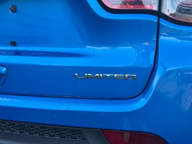 Certified 2022 Jeep Compass Limited image 9