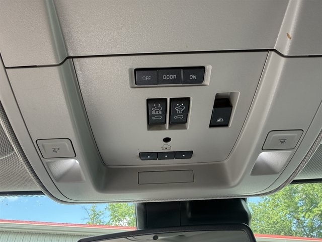 Used 2019 GMC Sierra 3500 Denali w/ Duramax Plus Package AWD/4WD image 22