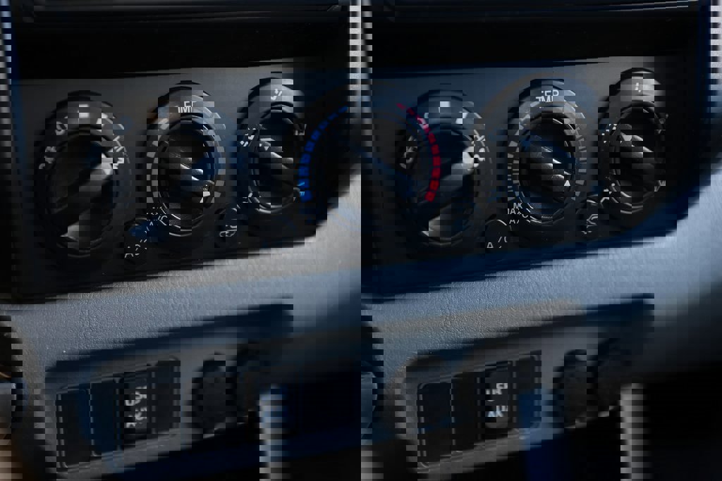 Used 2014 Toyota Tacoma PreRunner image 20