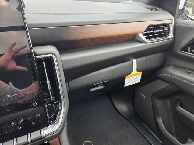 New 2026 GMC Yukon XL Denali w/ Sun & Power Step Package AWD/4WD image 29