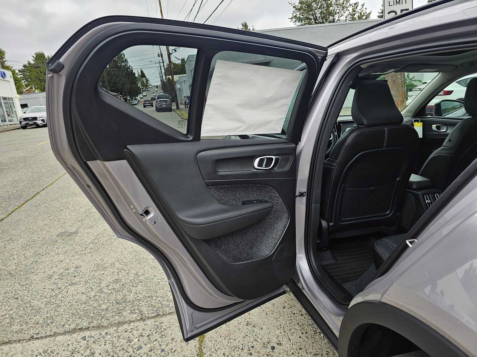 New 2026 Volvo XC40 B5 Plus w/ Protection Package Premier AWD/4WD image 17