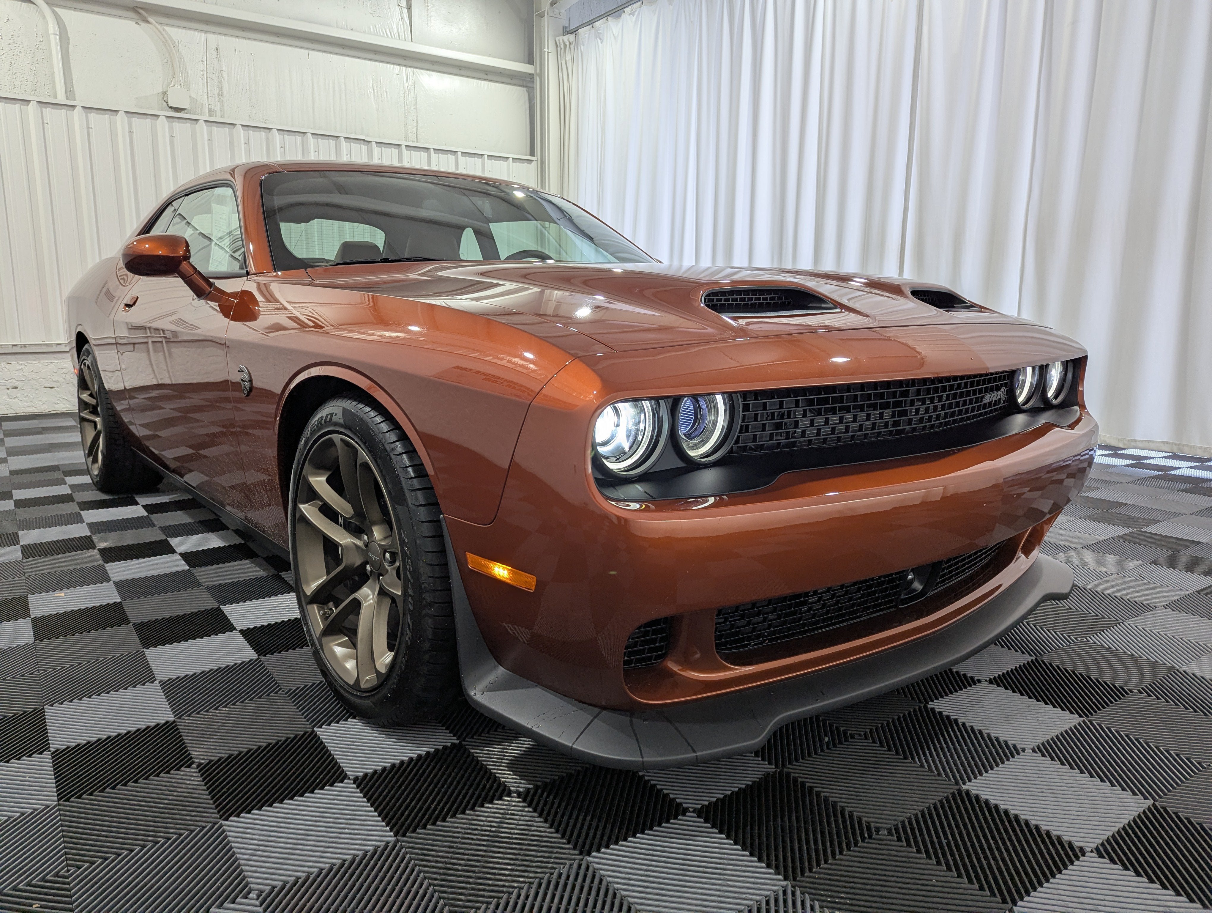 Used 2023 Dodge Challenger SRT Hellcat w/ Driver Convenience Group RWD image 5
