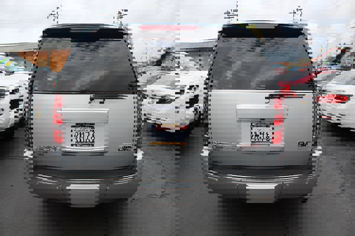 Used 2014 GMC Yukon XL Denali image 6