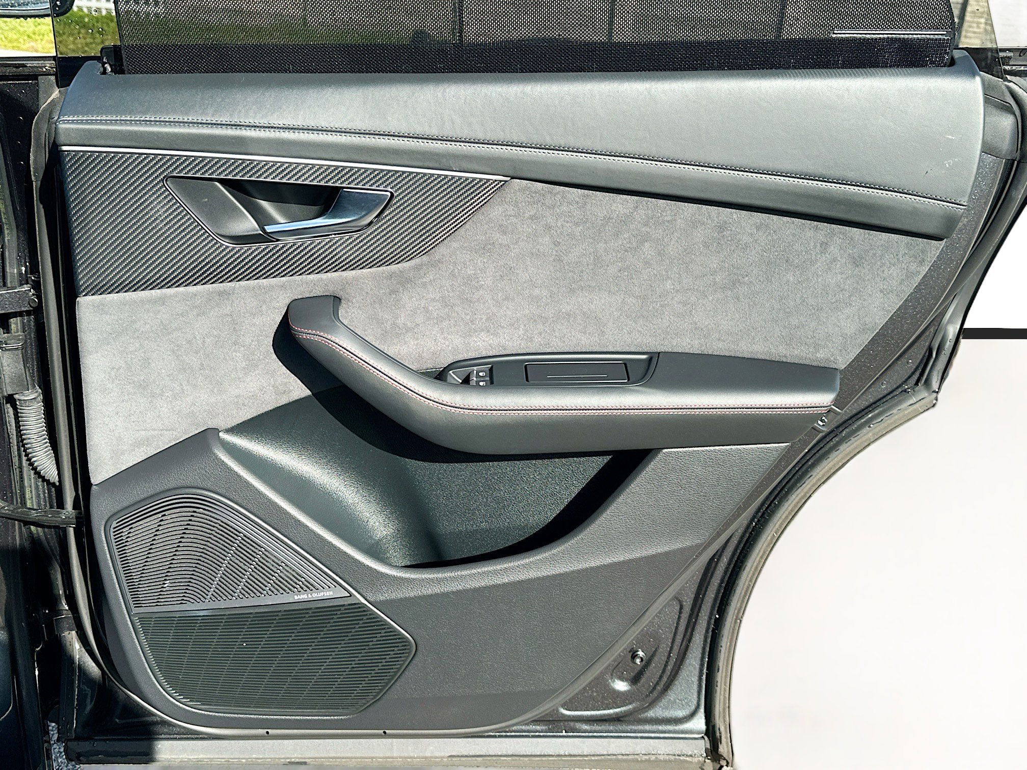 Used 2024 Audi RS Q8 image 32