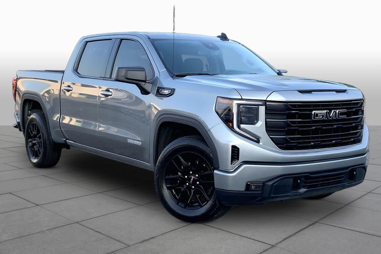 Used 2024 GMC Sierra 1500 Elevation RWD image 3