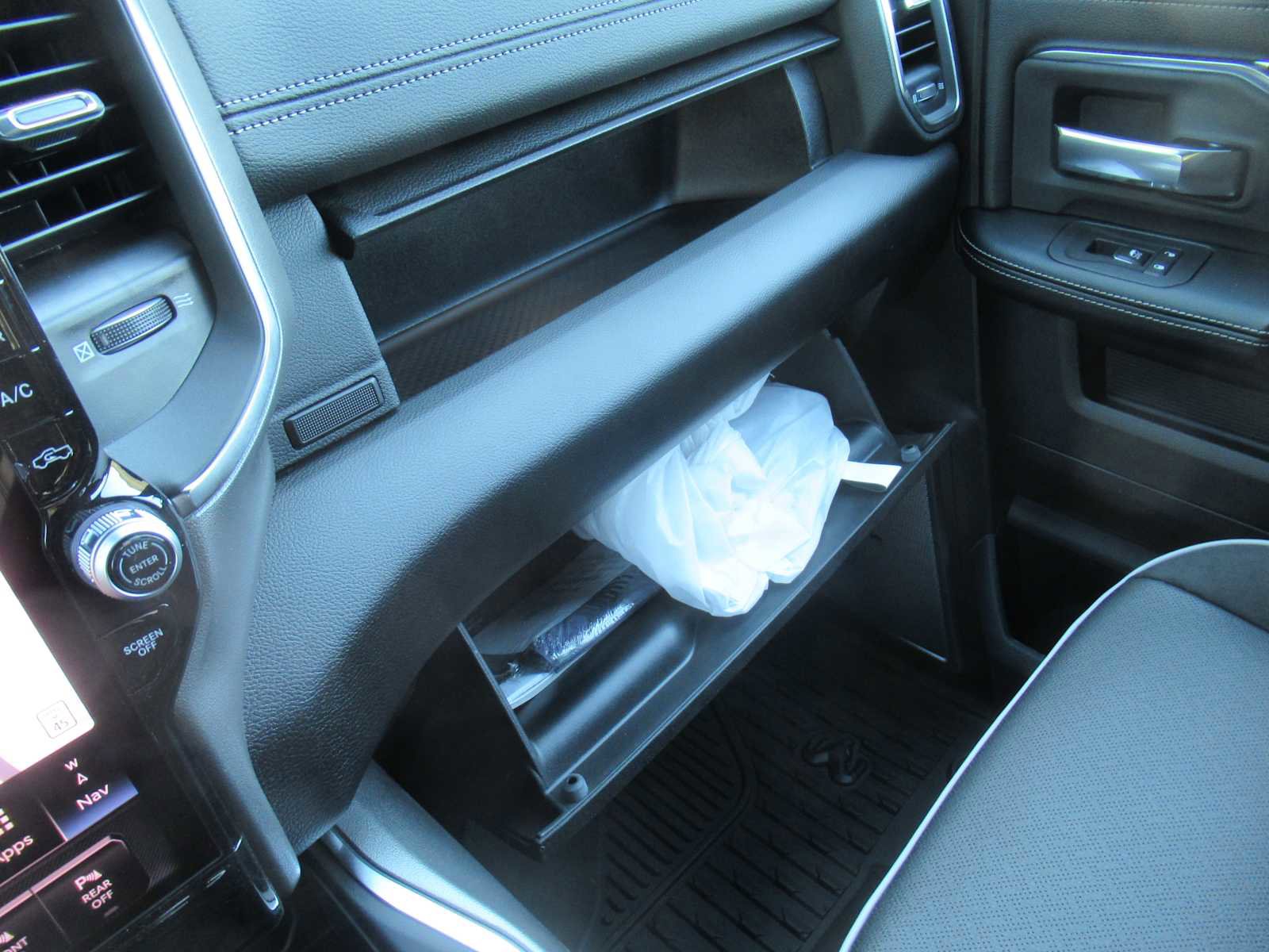 New 2026 RAM 2500 Laramie image 37