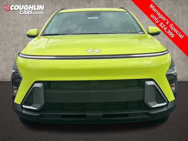 Certified 2025 Hyundai Kona SEL image 11