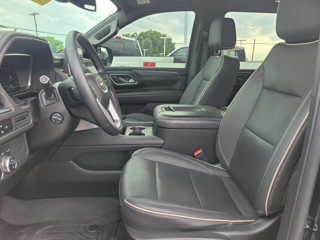 Used 2023 GMC Yukon SLT w/ SLT Premium Package AWD/4WD image 18