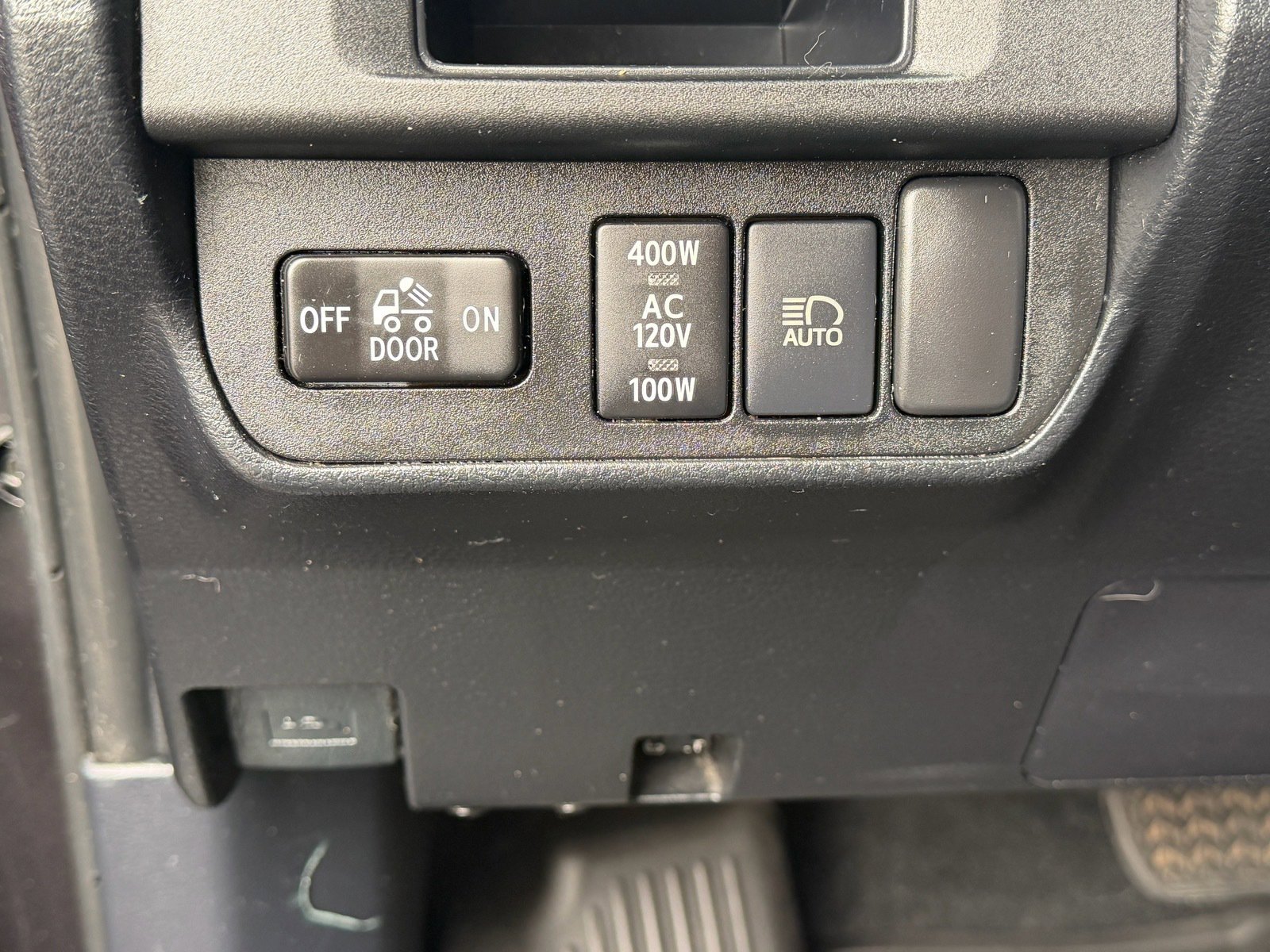 Used 2019 Toyota Tacoma TRD Sport w/ Technology Package RWD image 26