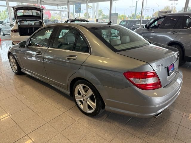 Used 2010 Mercedes-Benz C 300 Sedan image 6