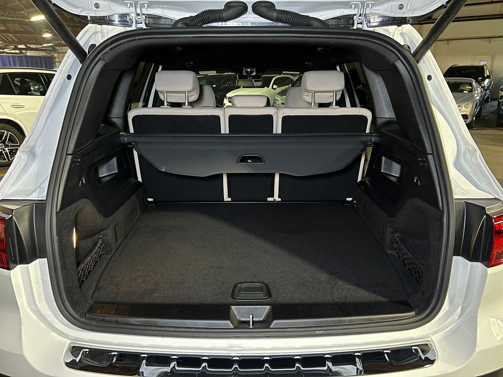 Certified 2025 Mercedes-Benz GLB 250 4MATIC image 17