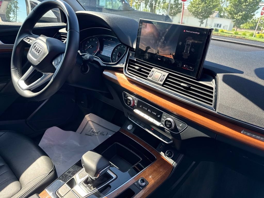 Used 2023 Audi Q5 2.0T Premium w/ Convenience Package AWD/4WD image 36