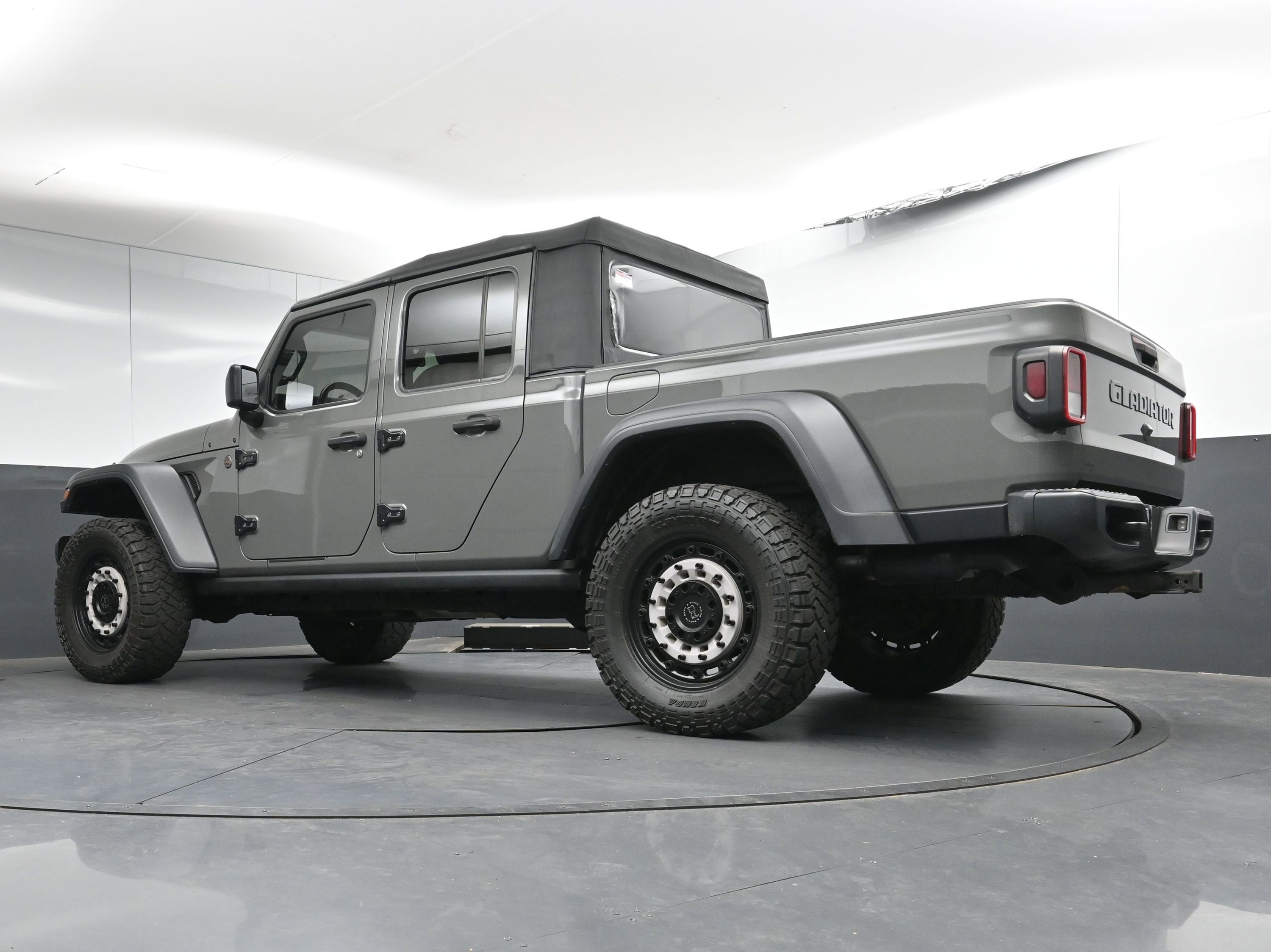 Used 2020 Jeep Gladiator Mojave image 29