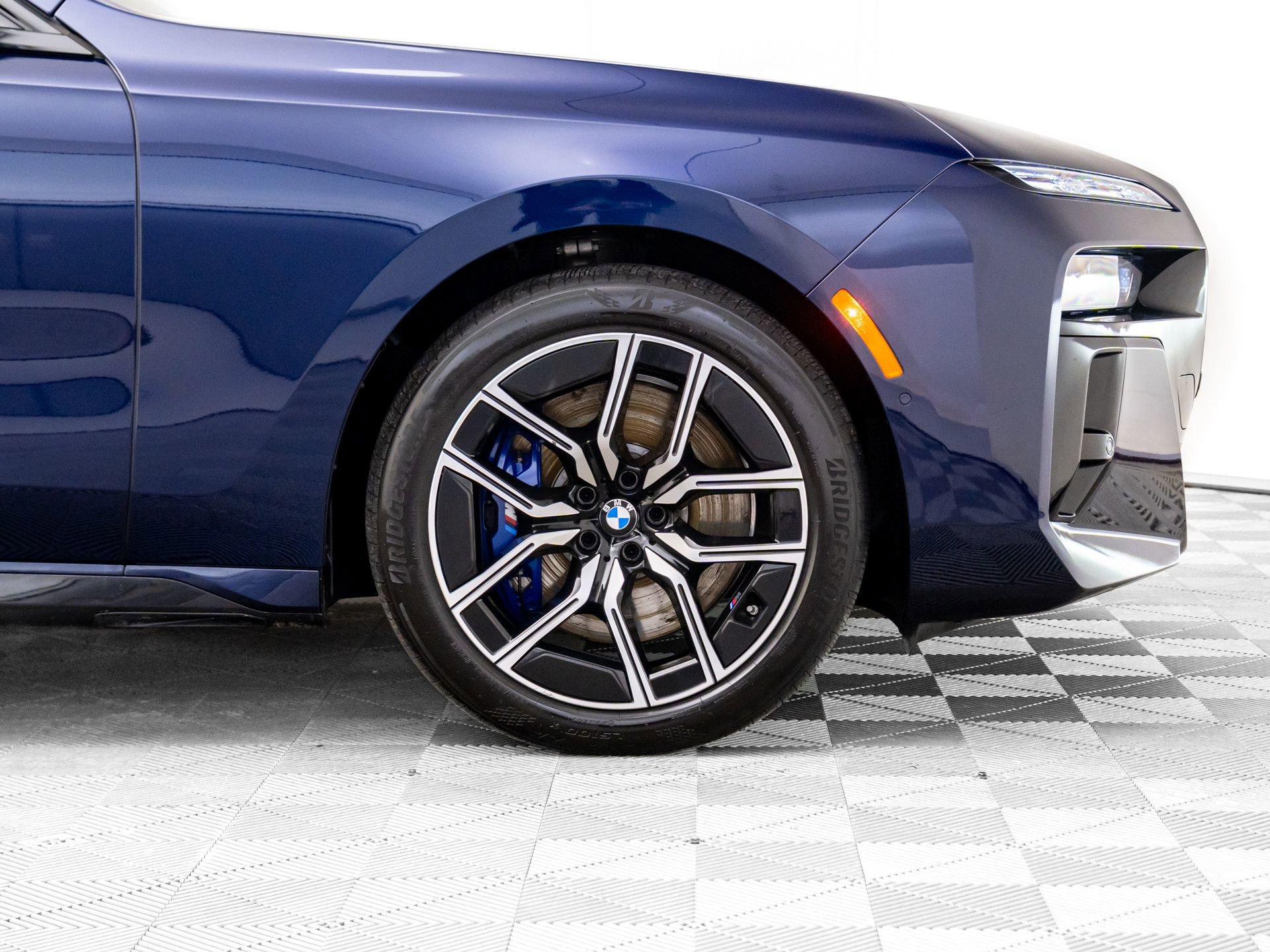 Used 2025 BMW 760i xDrive 760i xDrive w/ Executive Package image 33