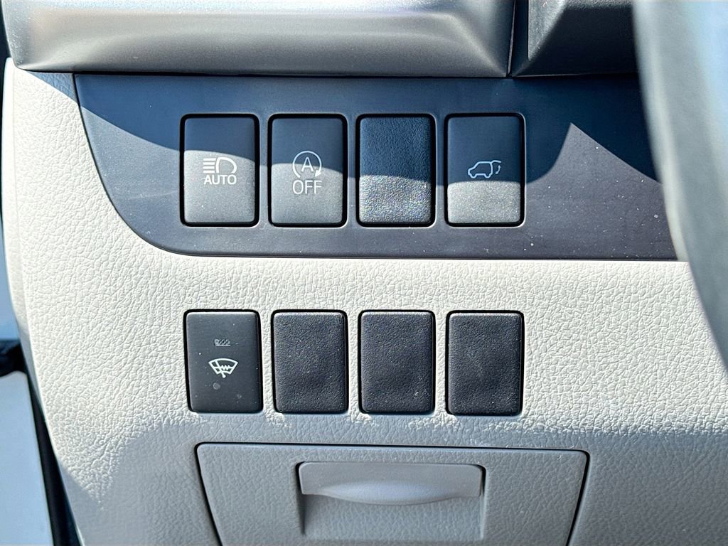 Used 2018 Toyota Highlander XLE AWD/4WD image 6