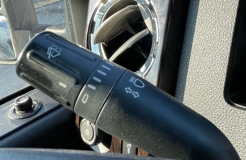 Used 2015 Ford F250 Platinum w/ FX4 Off-Road Package AWD/4WD image 21