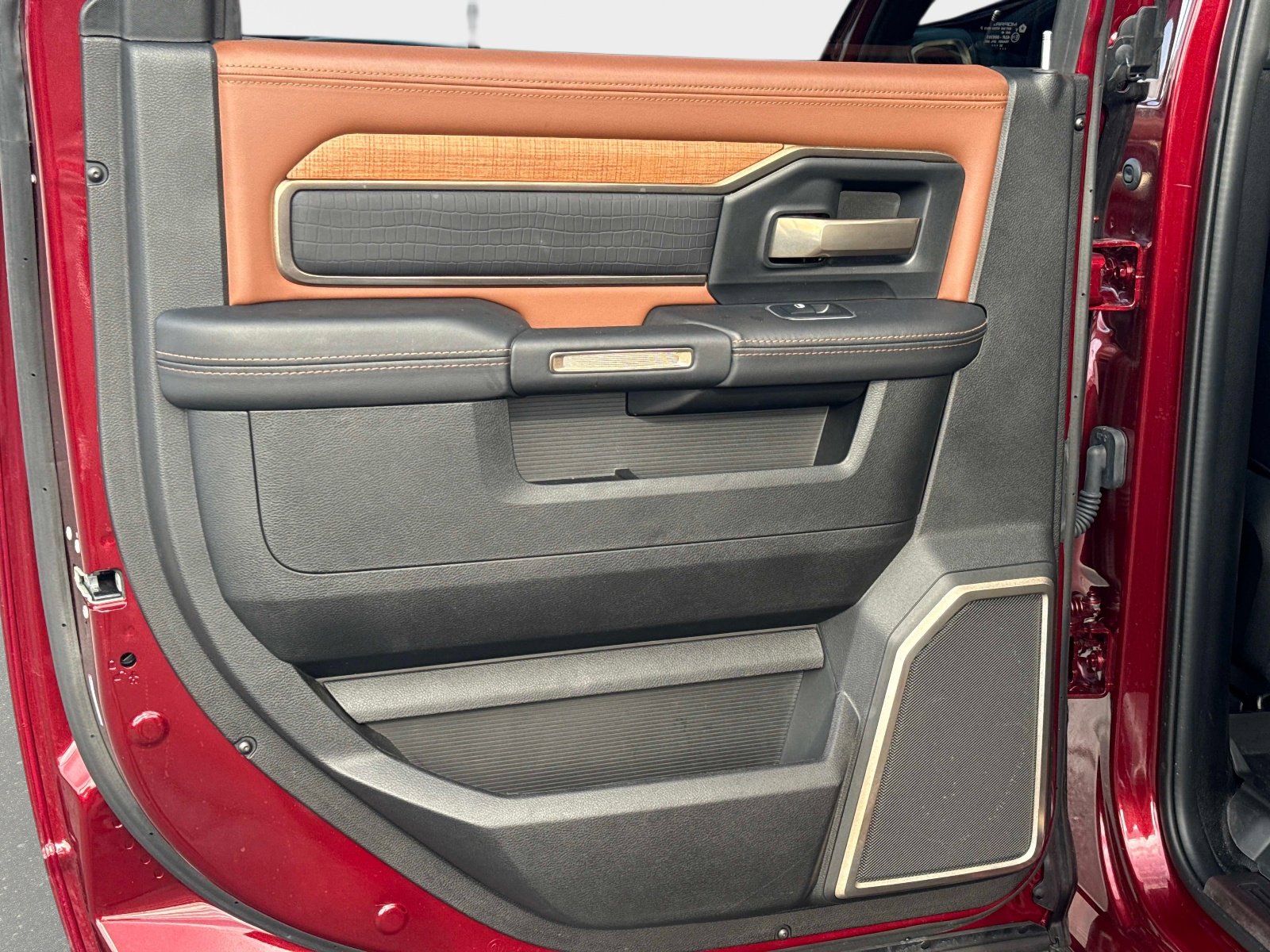 Certified 2024 RAM 2500 Limited image 13