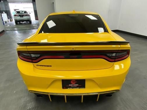 Used 2017 Dodge Charger R/T Scat Pack w/ Dynamics Package RWD image 5