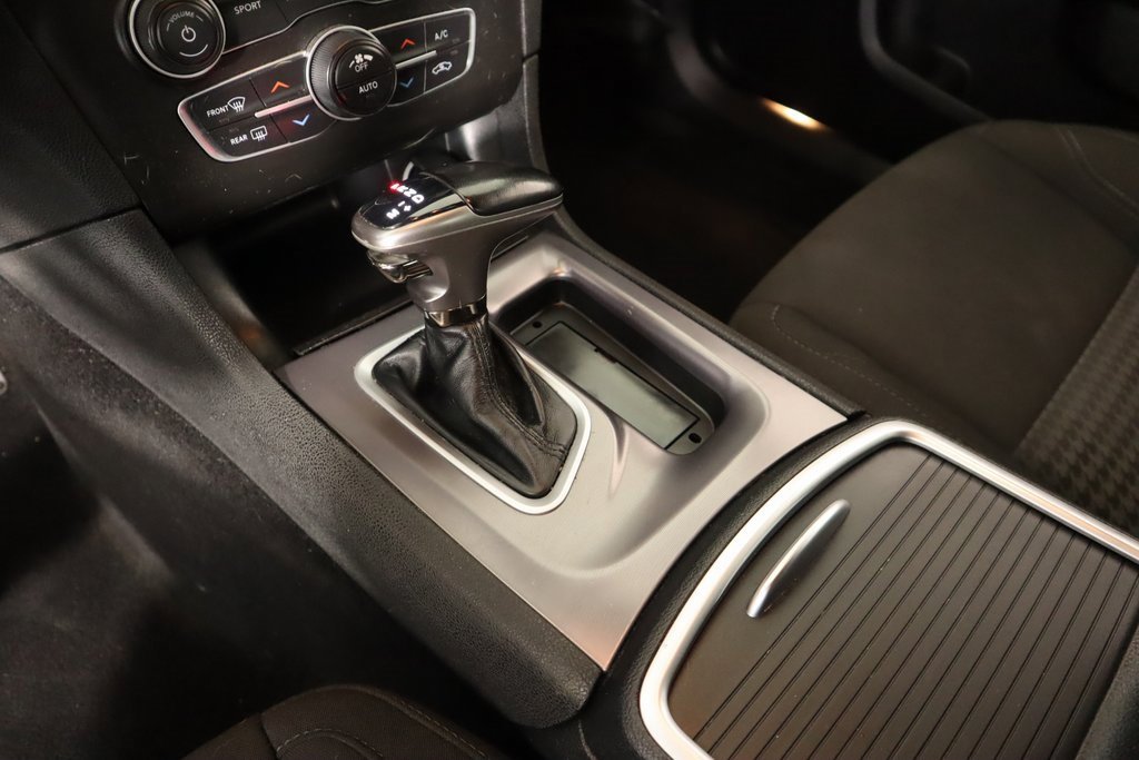 Used 2021 Dodge Charger SXT w/ Driver Convenience Group image 9