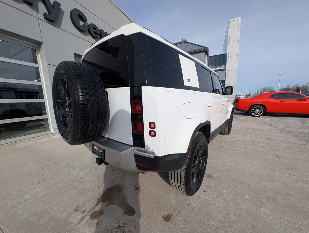 Used 2024 Land Rover Defender 110 S image 4