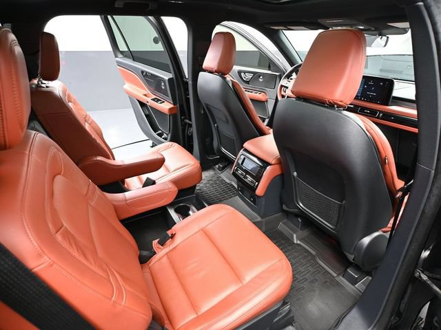 Used 2025 Lincoln Aviator Reserve w/ Jet Appearance Package AWD/4WD image 43