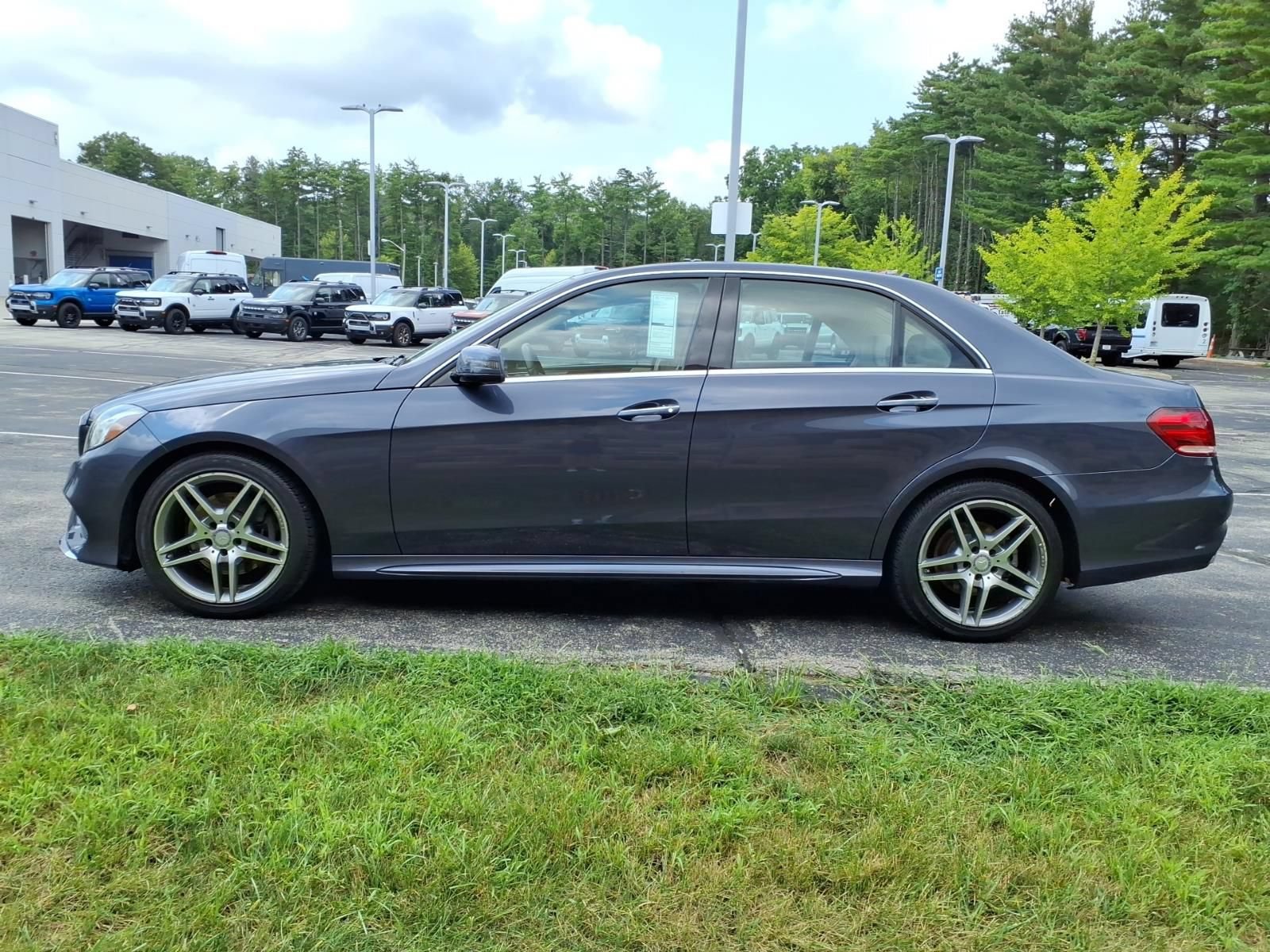 Used 2014 Mercedes-Benz E 350 4MATIC Sedan image 6