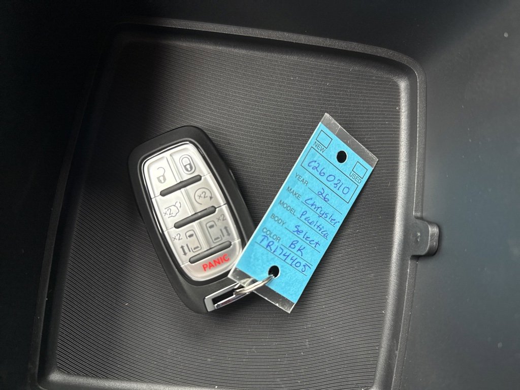New 2026 Chrysler Pacifica Select image 56