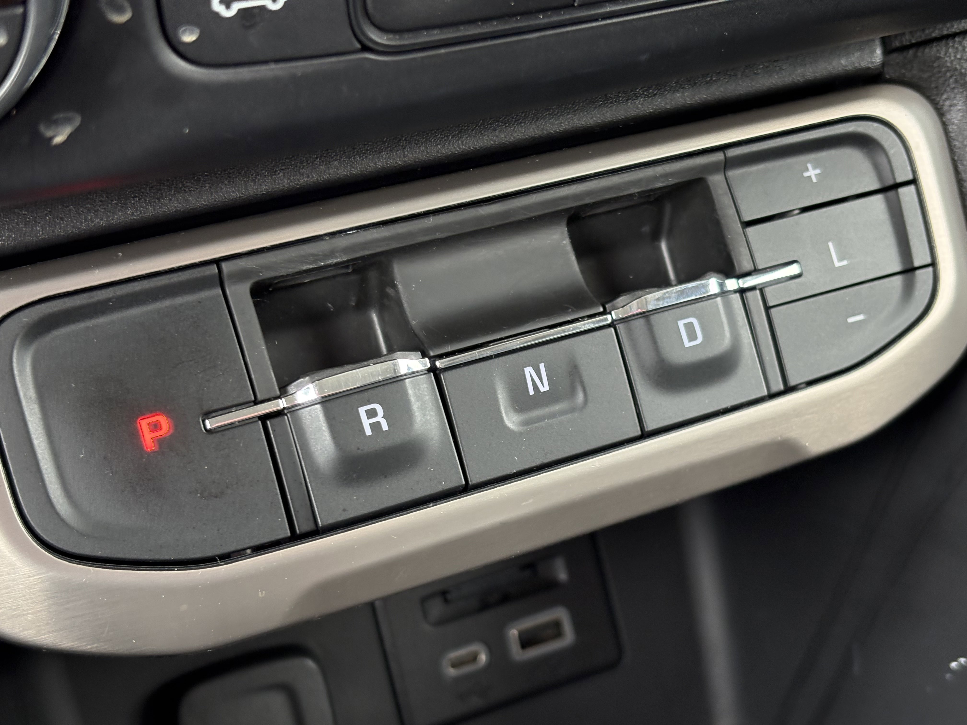 Used 2020 GMC Acadia Denali w/ Denali Ultimate Package image 26