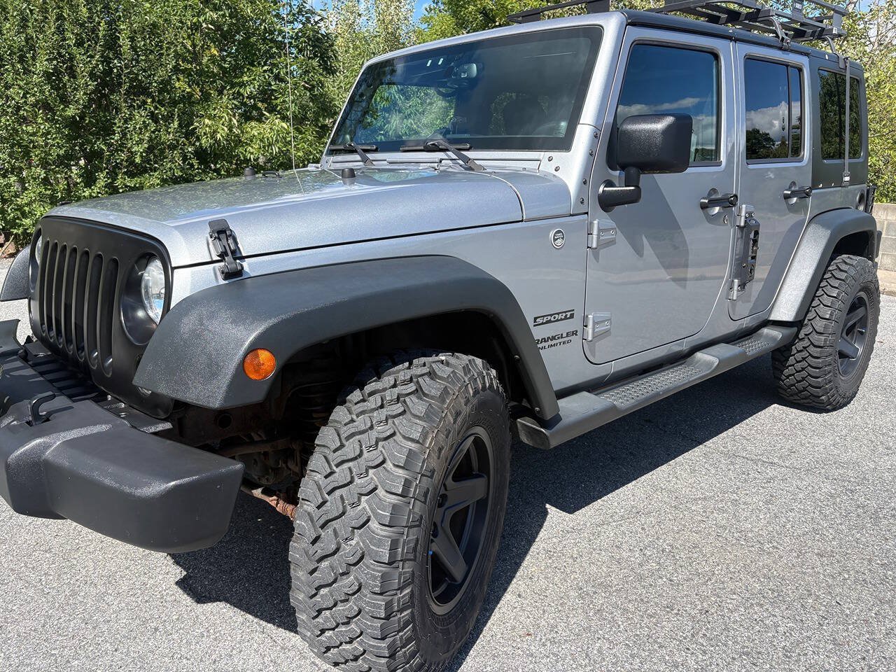 Used 2014 Jeep Wrangler Unlimited Sport w/ Quick Order Package 23S AWD/4WD image 3