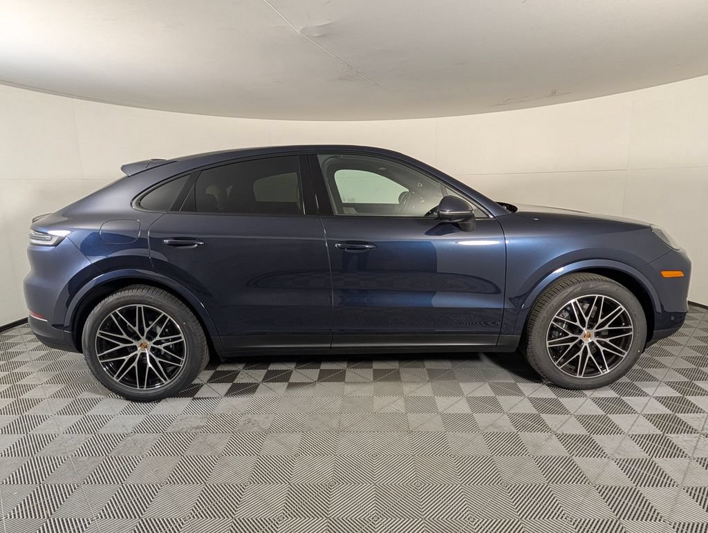 New 2026 Porsche Cayenne Coupe AWD/4WD image 8