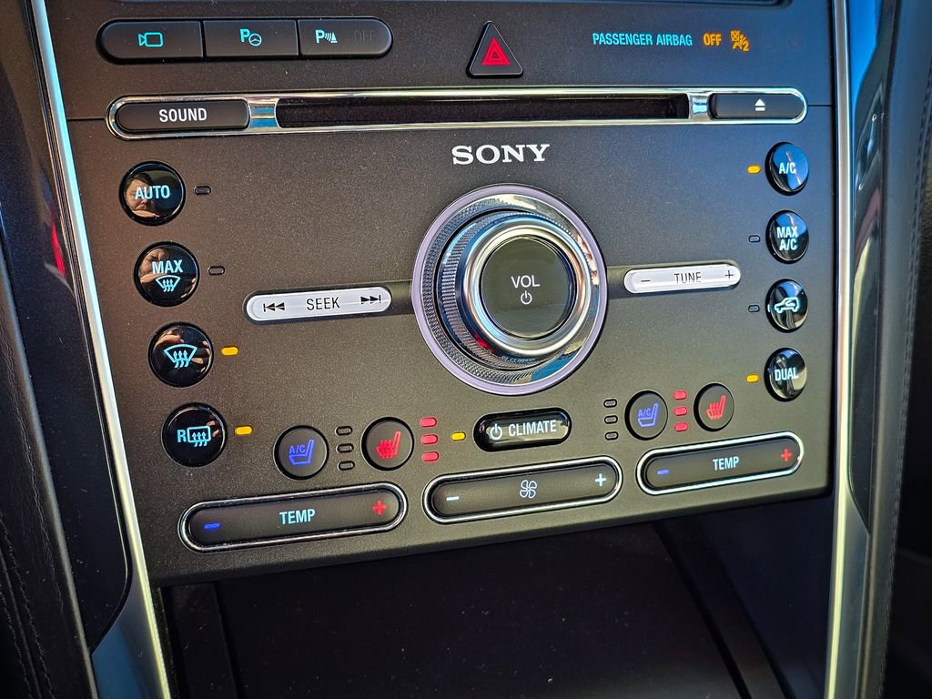 Used 2017 Ford Explorer Platinum image 30