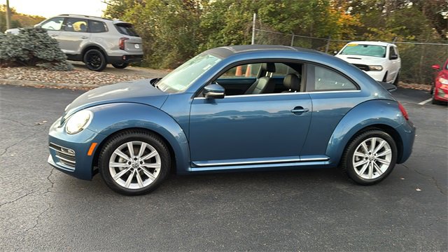 Used 2019 Volkswagen Beetle 2.0T SE image 7