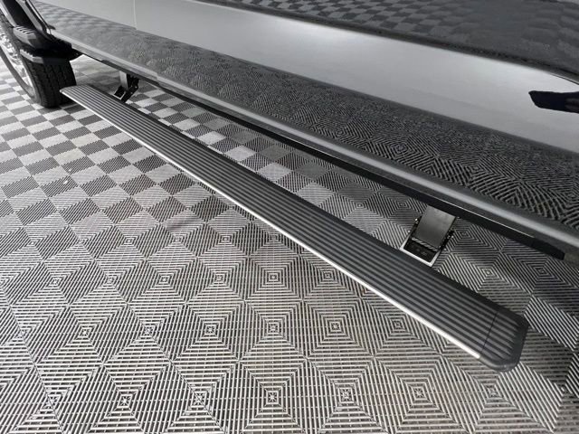 Used 2024 Ford F350 King Ranch w/ Chrome Package image 30