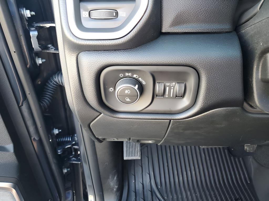 New 2026 RAM 3500 Laramie image 32