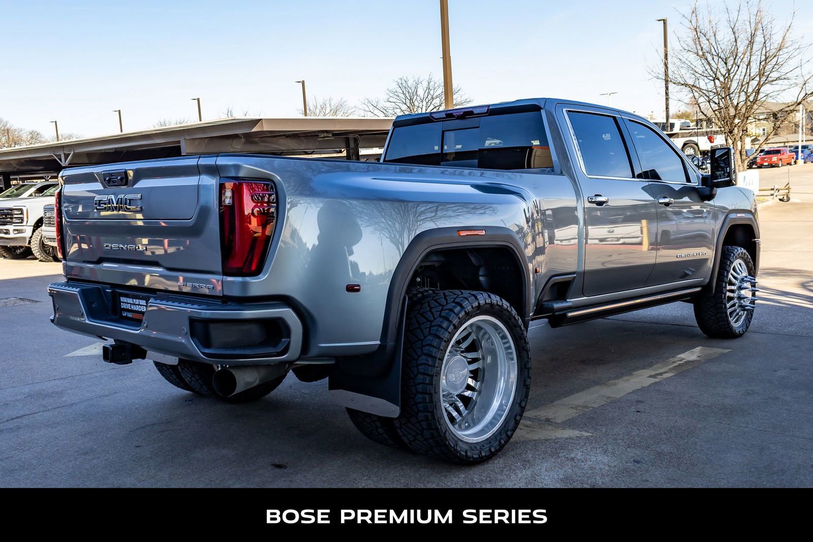 Used 2024 GMC Sierra 3500 Denali Ultimate AWD/4WD image 9