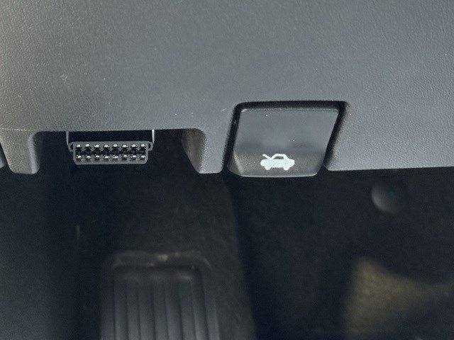 Used 2022 Chevrolet Equinox Premier image 15