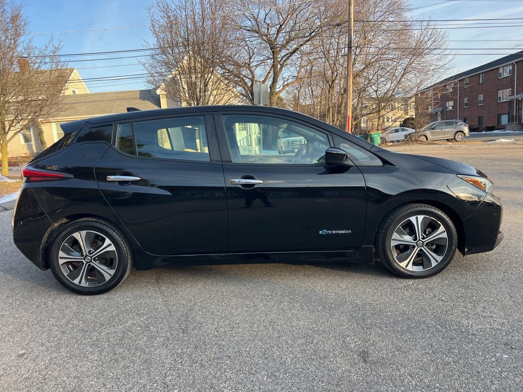 Used 2018 Nissan Leaf SV w/ SV Technology Package image 6