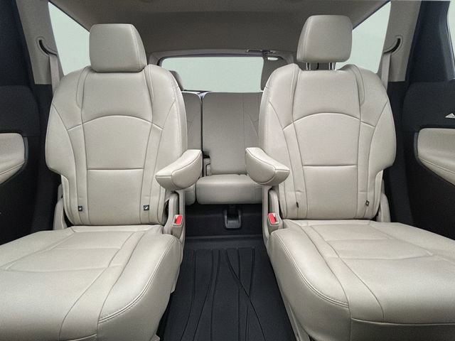 Used 2019 Buick Enclave Essence image 18